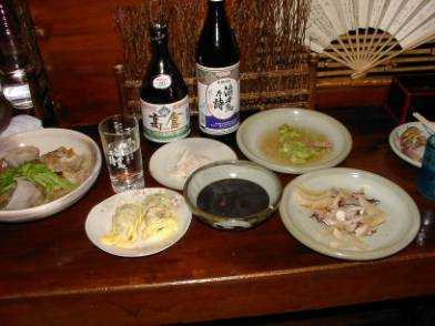 �{�уX�[�v�A��A���͂񂪕ʁX�ɏo�āA����������ĐH�ׂ�