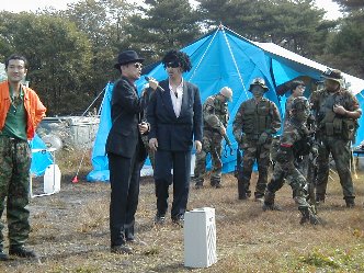 �h�C�c�R�@�e������������̎p������